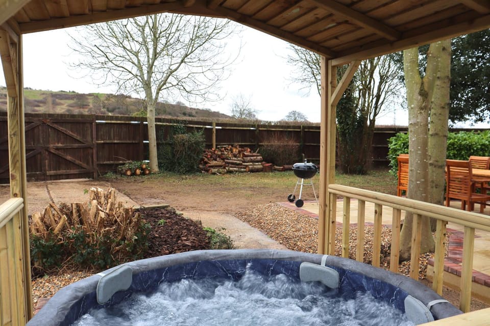 Patio, BBQ facilities, Garden, Hot Tub, Hot Tub, Garden view