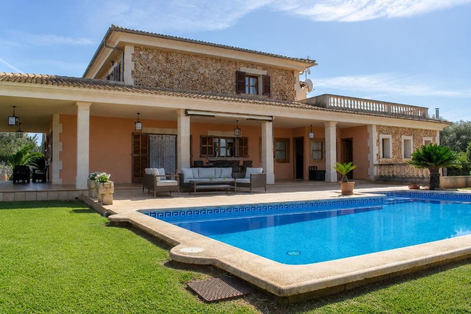 Property building, Facade/entrance, Off site, Swimming pool