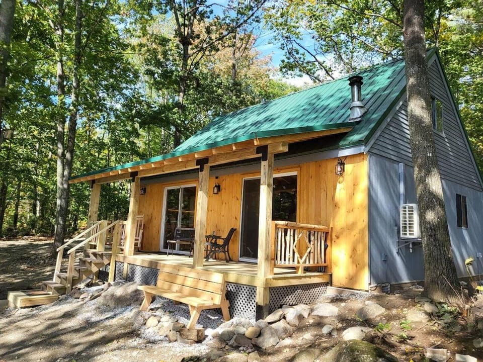 Mill Pond Waterfront Cabin On The Way To Sugarloaf Cabin in Maine