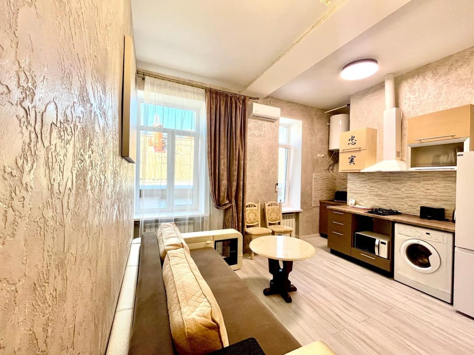 Audrey Hepburn on Historical center Apartment in Odessa