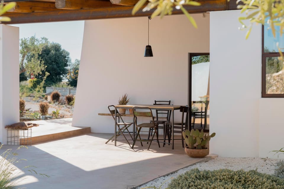 Villa Melì - Relax & Pool Bed and Breakfast in Apulia