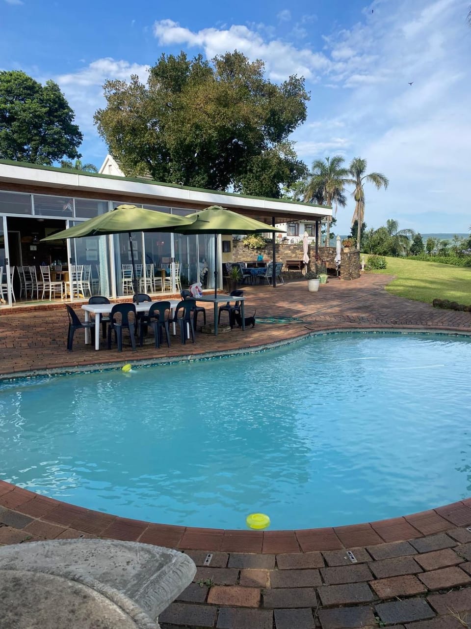 Swimming pool