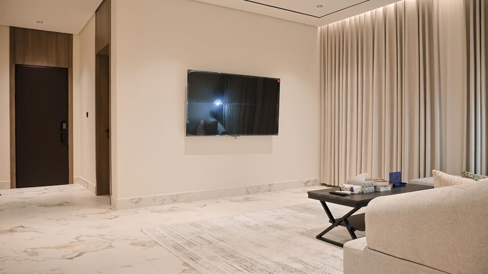 شقه غرفتين نوم وصاله ومطبخ بالخير دخول ذاتي Apartment in Al Khobar