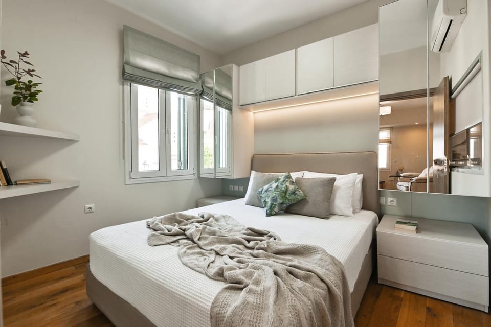 Bed, Bedroom, air conditioner
