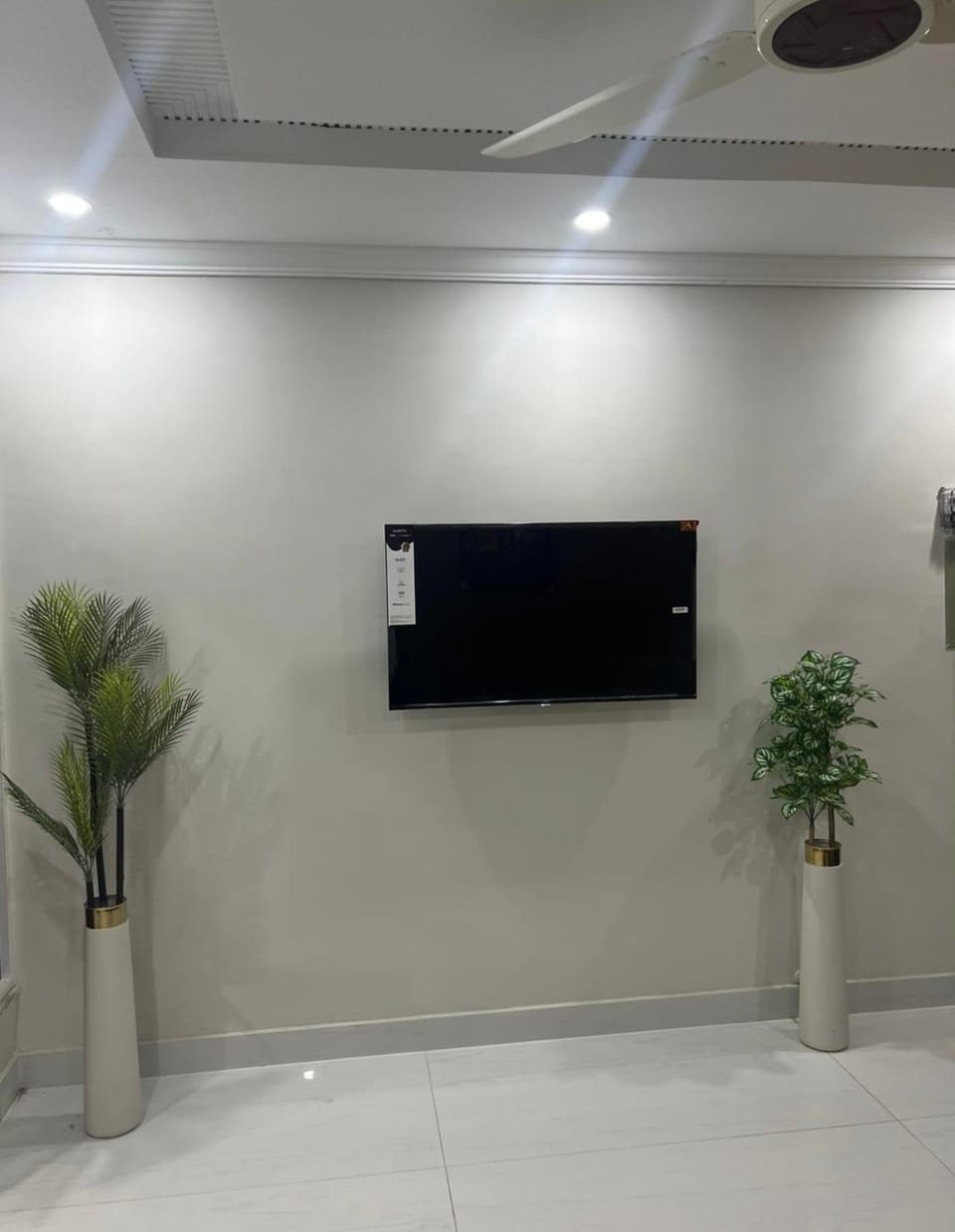 Innova Residencia Apartment in Lahore