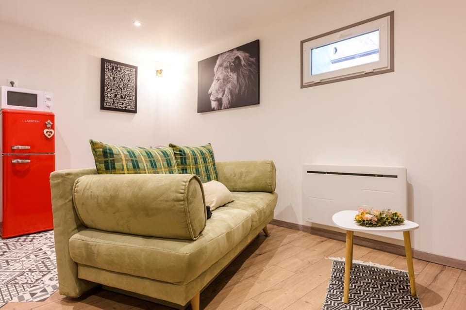 Property building, Living room