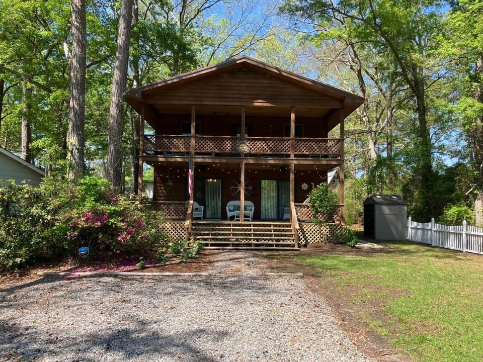 Property building, Natural landscape, Garden view