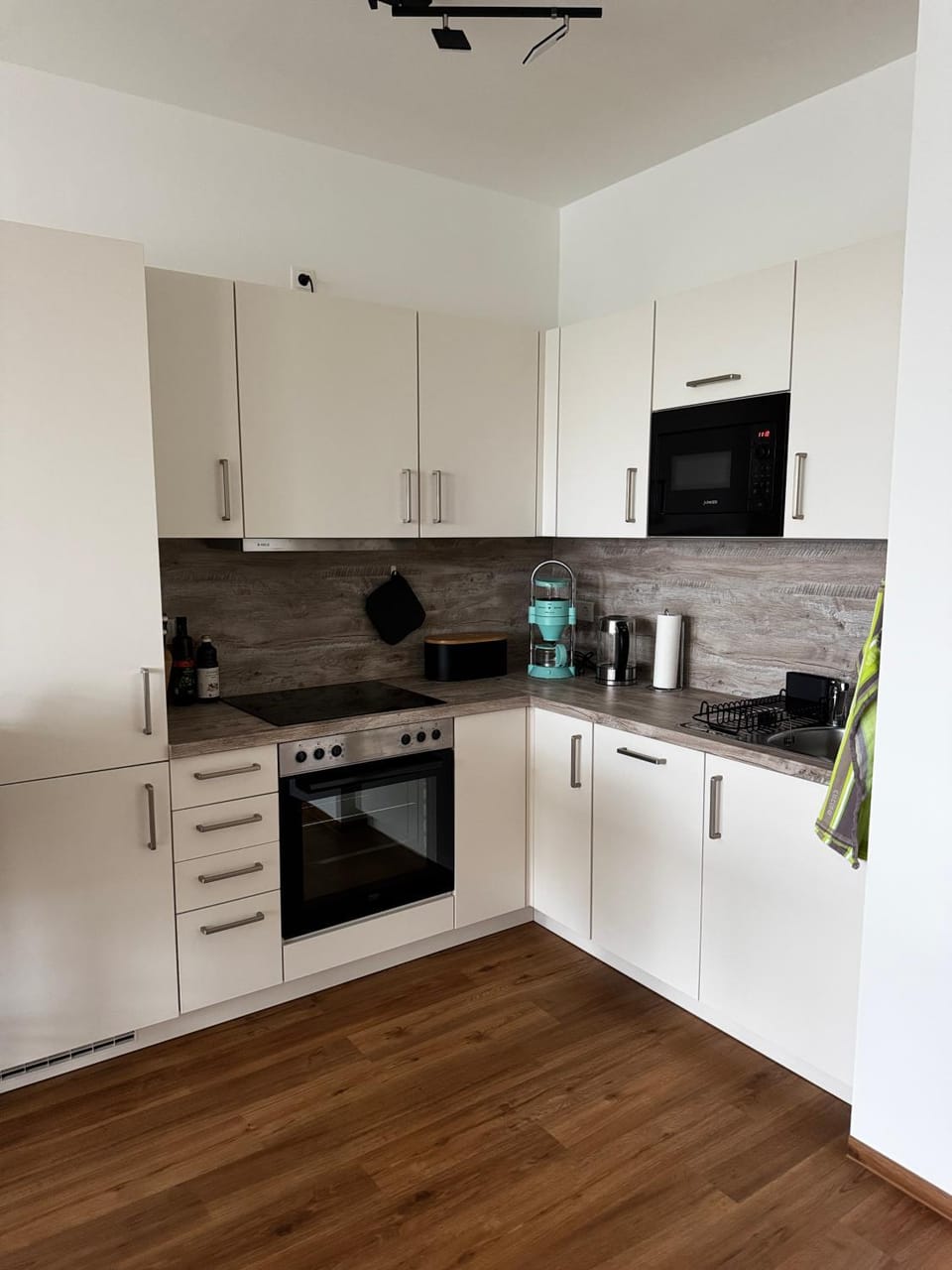 Kitchen or kitchenette, Living room, Dining area