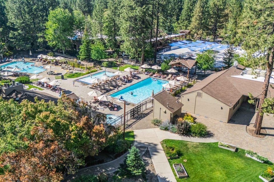 7th Mt Resort - Pool & Golf - Treetop Retreat Apartment in Oregon