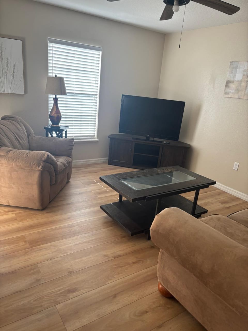 TV and multimedia, Seating area