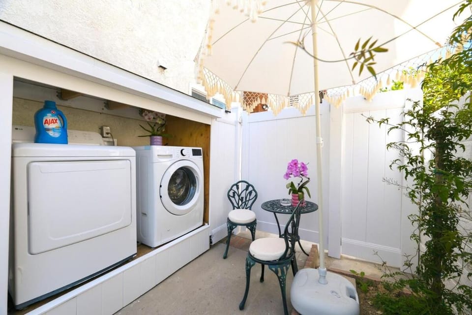 Family-Friendly 2BR Suite in West Covina House in West Covina