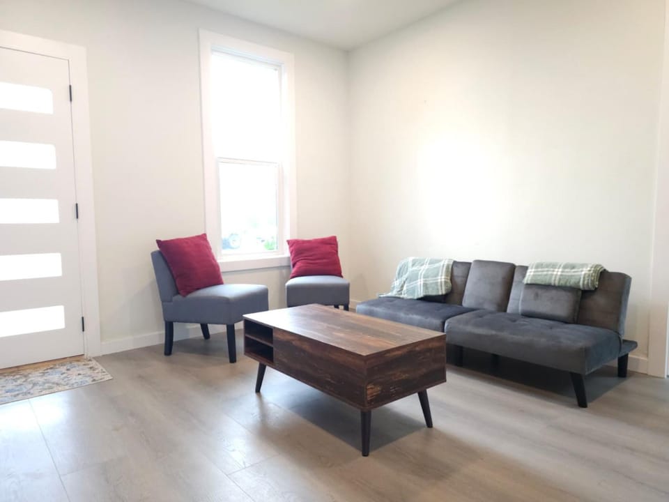 Modern Bellingham Retreat House in Bellingham
