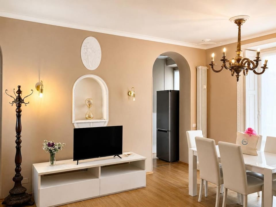 Three Bedroom Apartment in Porta Venezia Apartment in Milan