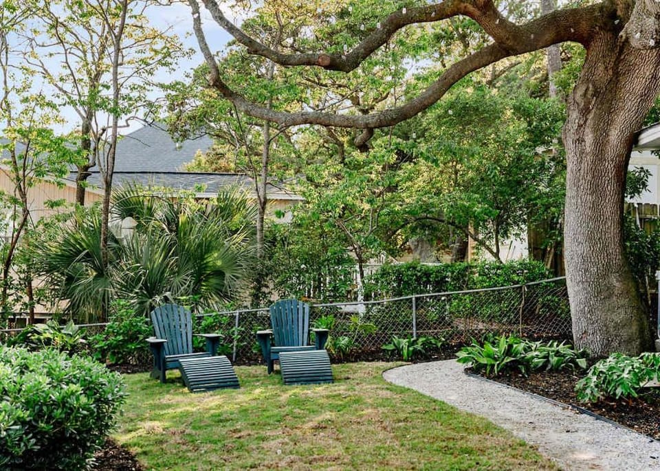 Bright 3-Bed Cottage w Grill Steps to the Beach House in Folly Beach