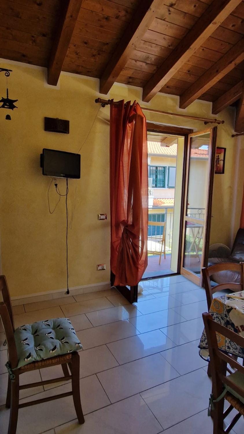 Studio Girasole House in Marina di Massa