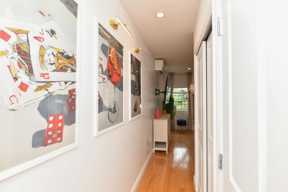 Prime West Village Hideaway Studio - Walk Everywhere Apartment in West Village