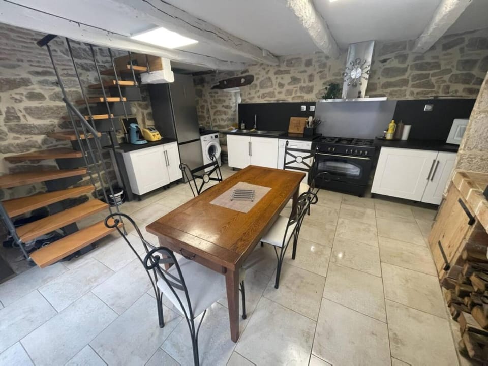 Le Clos des Pierres Dorées House in Occitanie