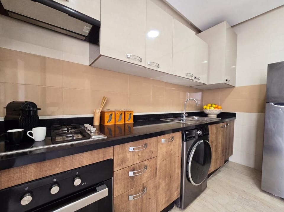 Coffee/tea facilities, Kitchen or kitchenette, dishwasher, minibar, oven, pet friendly, stove, toaster, washing machine, dryer