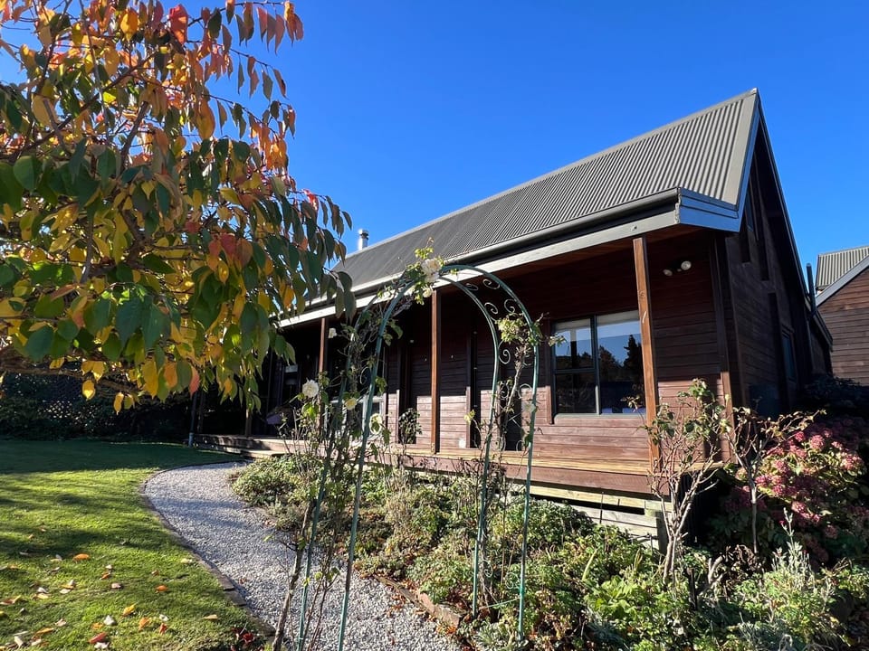 Property building, Garden, Garden view