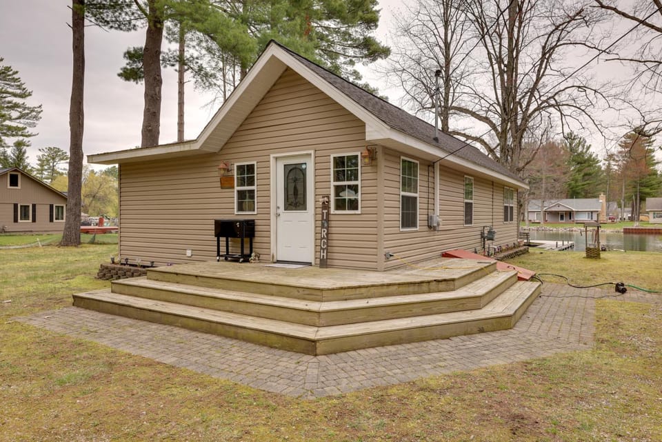 Torch River Cabin Retreat: Relax on the Water! Cabin in Michigan