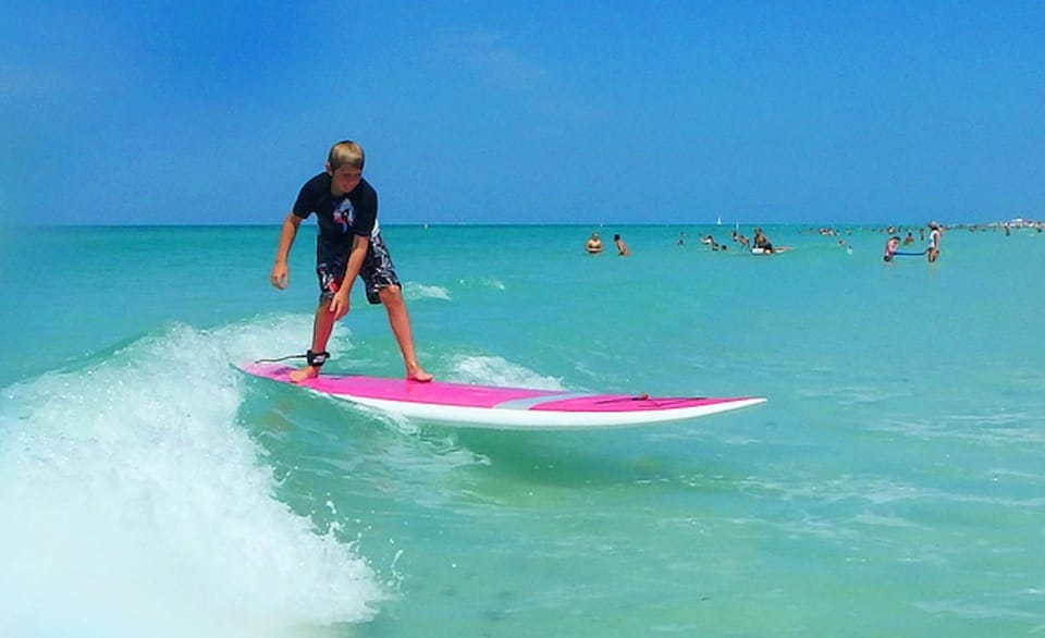 Walk to Siesta Key Beach & Village, Pool, Dock, Game Room Apartment in Siesta Beach
