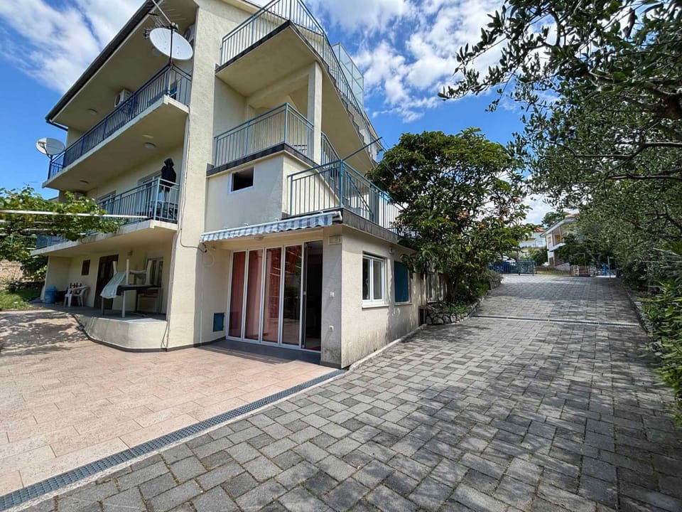Property building, Summer