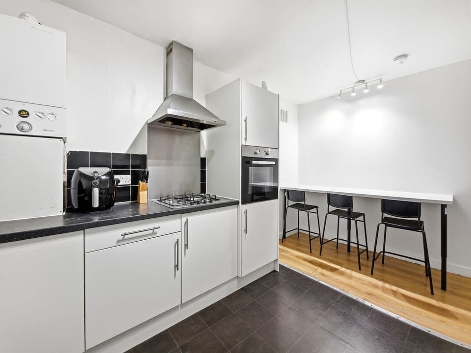 Cozy Rooms in Wimbledon near Colliers Wood Vacation rental in London