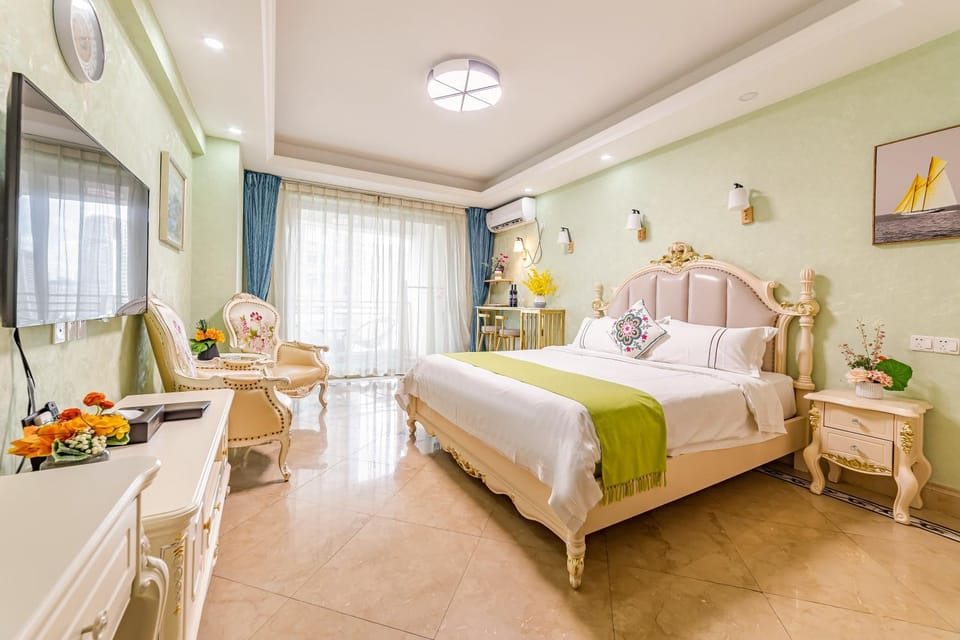 WAIFIDEN Guangzhou HaiZhu Square WanYi Apartment Hotel in Guangzhou