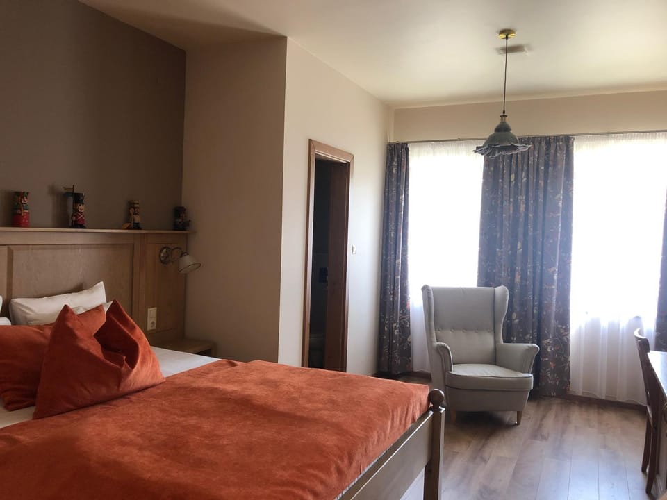 Bed, Photo of the whole room