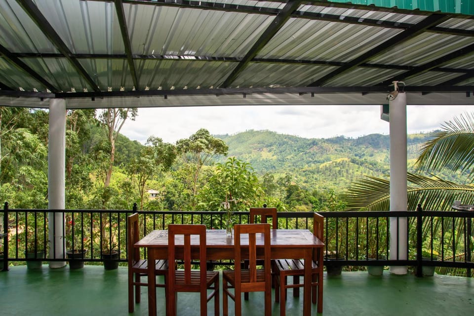 Natural landscape, Balcony/Terrace, Dining area, Mountain view