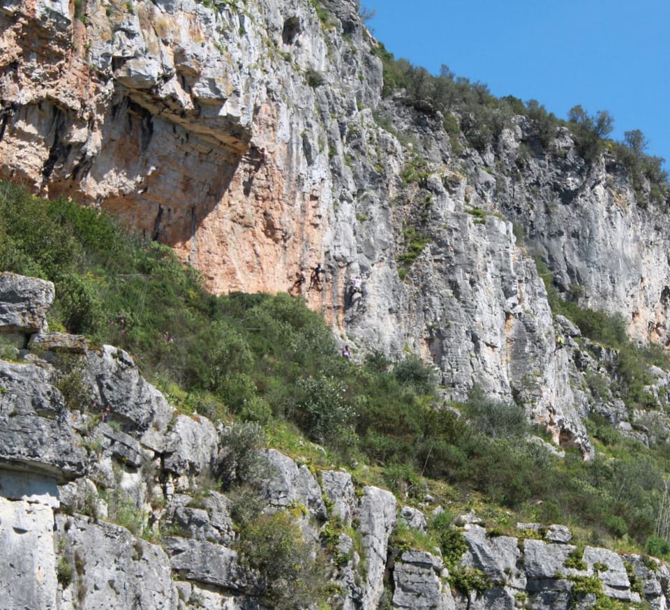 Nearby landmark, Natural landscape, Hiking, Sports, Entertainment