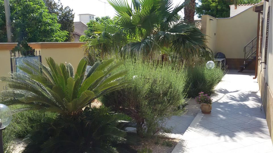 Garden, Garden