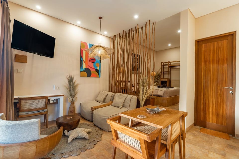 TV and multimedia, Kitchen or kitchenette, Living room, Dining area