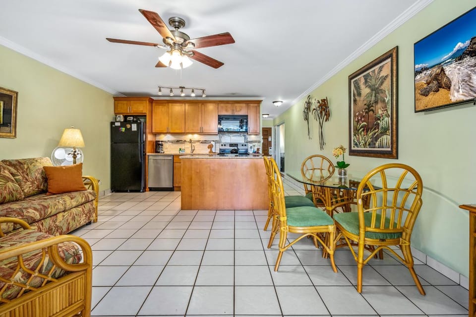 Waiohuli Beach Hale #C-112 Oceanfront Complex with Ocean Views Ground Floor Apartment in Kihei