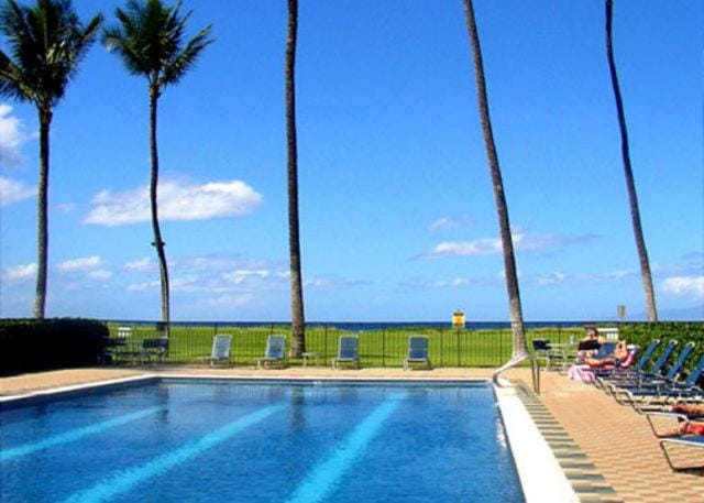 Waiohuli Beach Hale C-113 Ocean Views Ground Floor Unit at Oceanfront Complex Apartment in Kihei