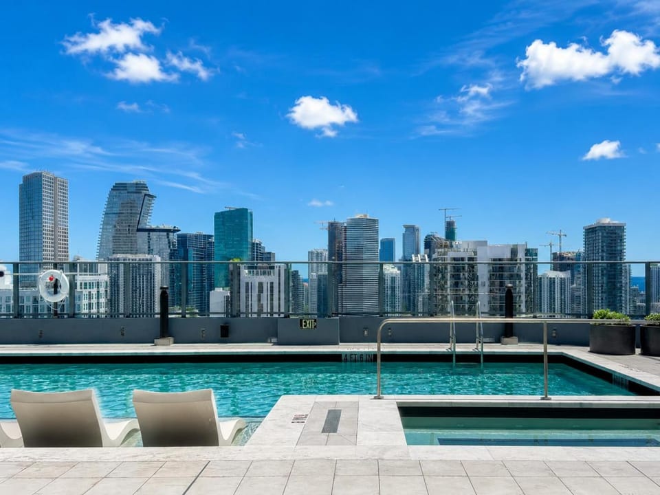 Property building, Day, City view, Pool view, Swimming pool