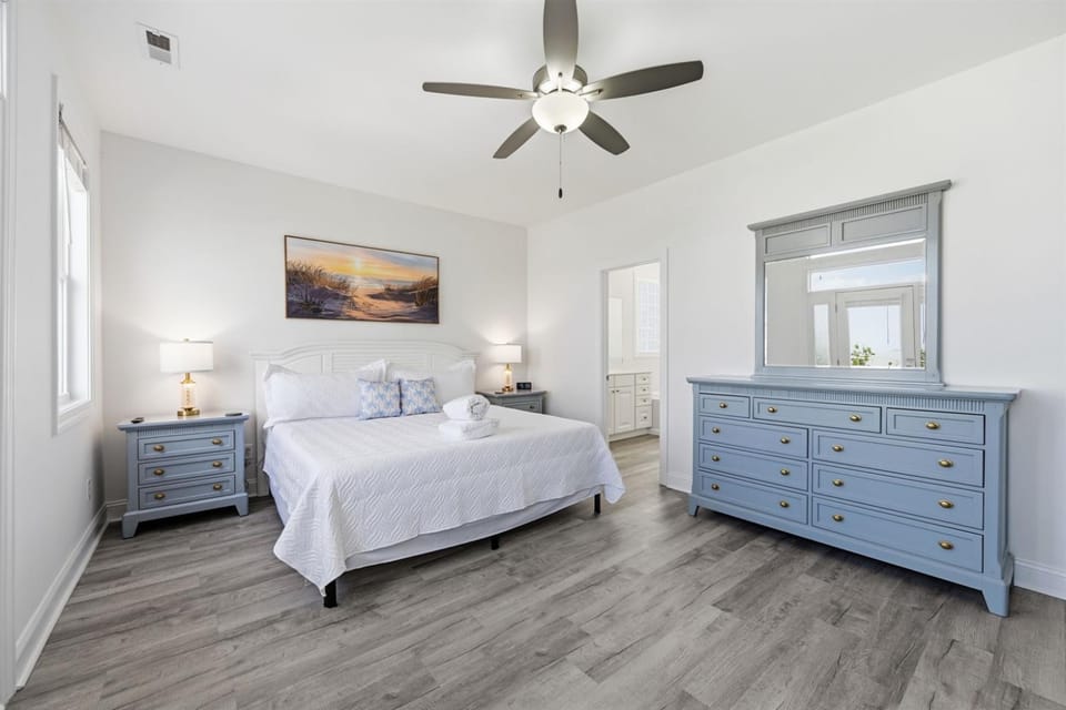 The Lookout on 9th Dock, Elevator & Water Views Apartment in Surf City