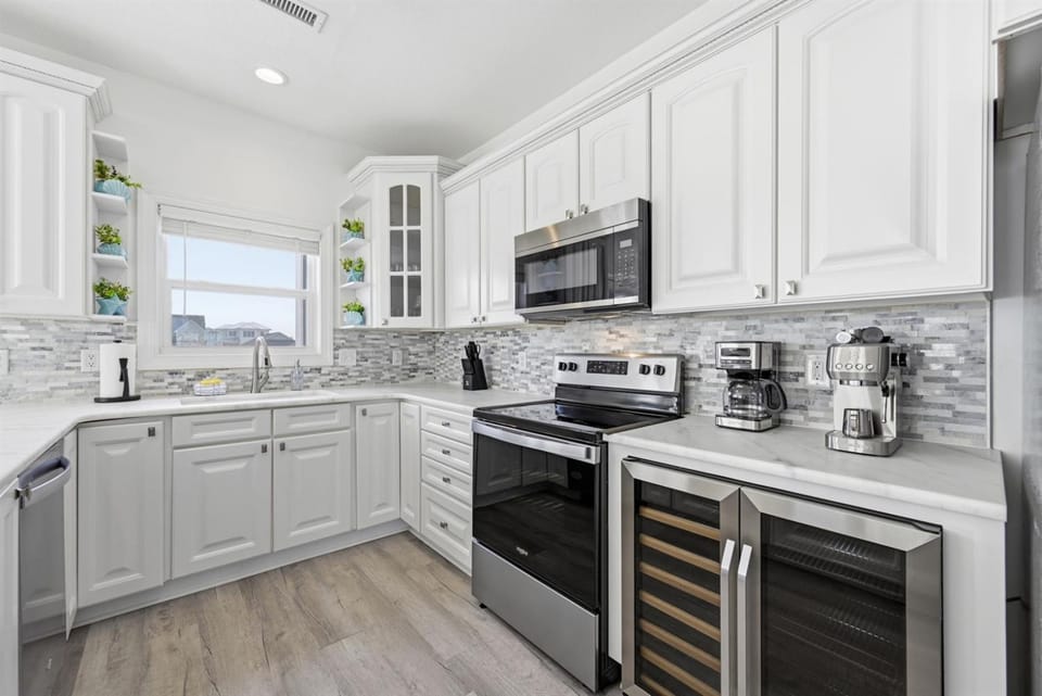The Lookout on 9th Dock, Elevator & Water Views Apartment in Surf City
