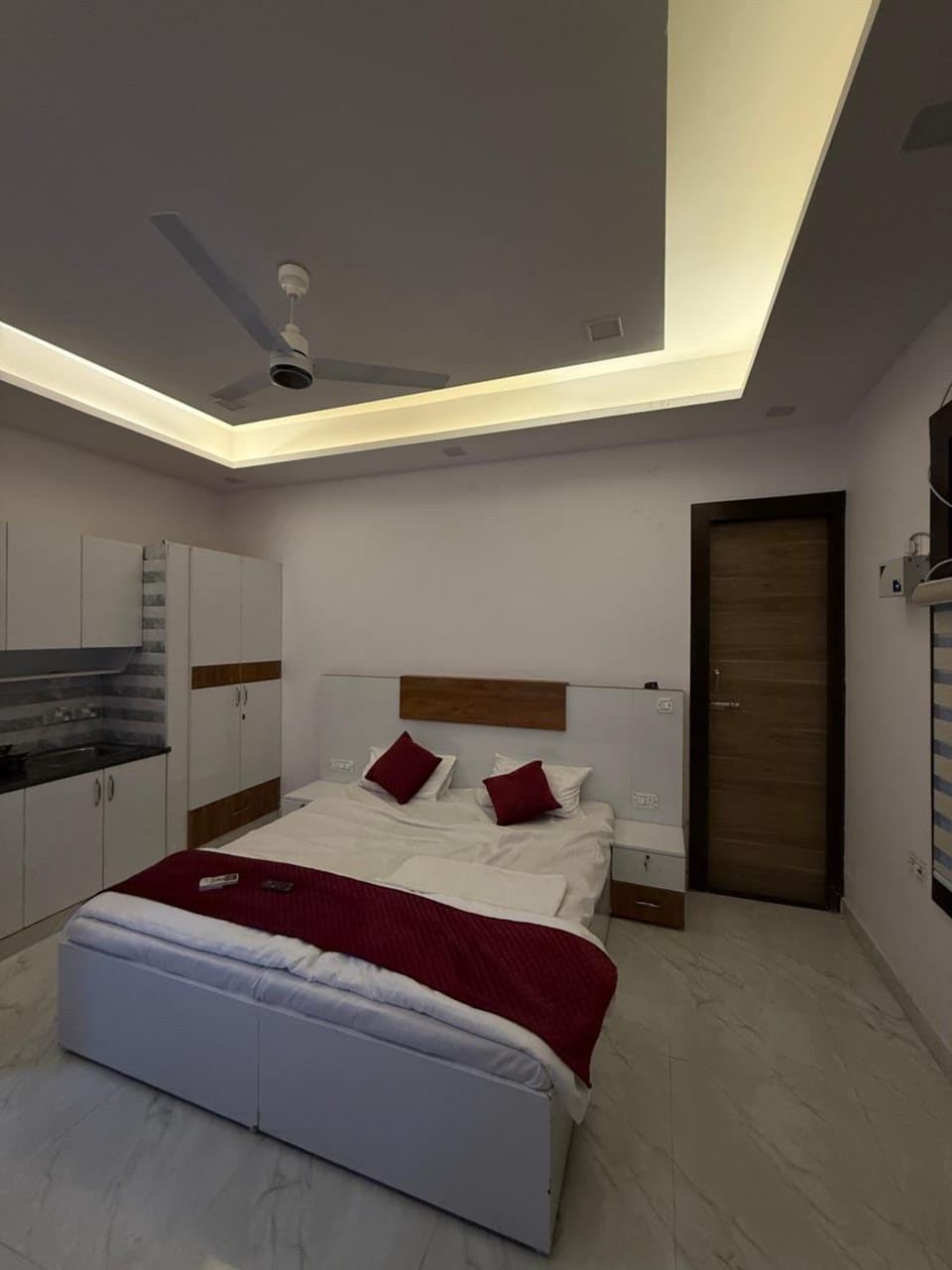 Abhiraj residence aravali view Apartment in New Delhi