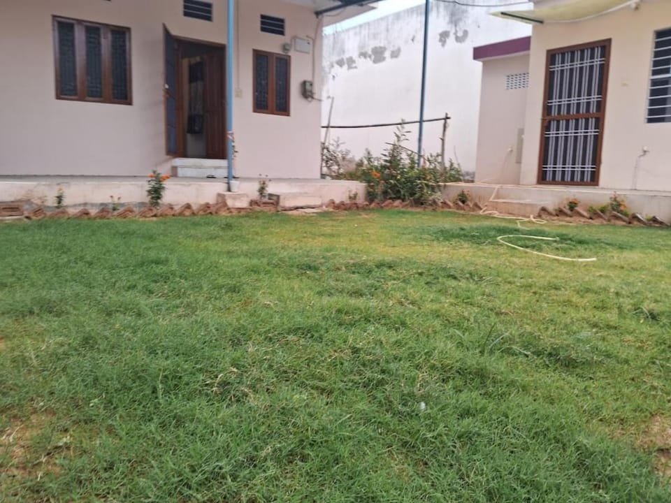 Private Homestay with Kitchen & Garden House in Jaipur