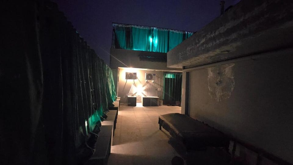 2BHK Penthouse, Double Terrace, 8 Guest Stay, 3 ac Apartment in Jaipur