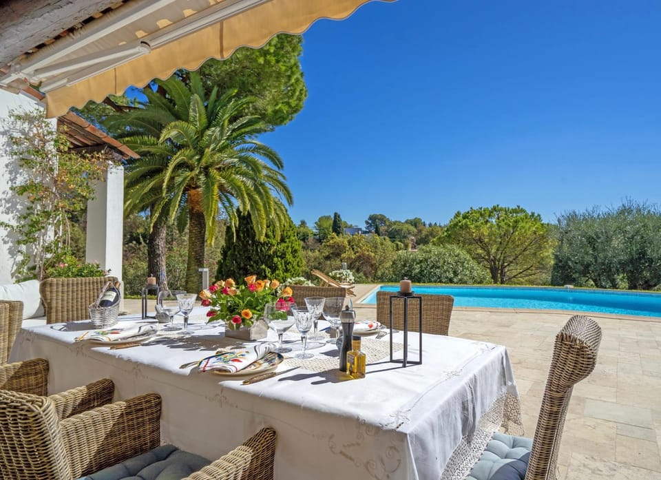 Les Laurines Villa in Mouans-Sartoux