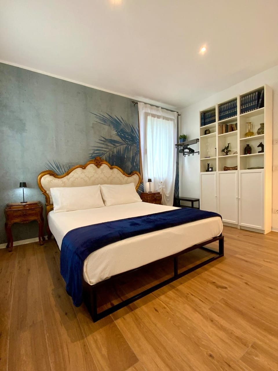 Bed, Photo of the whole room, Bedroom, air conditioner