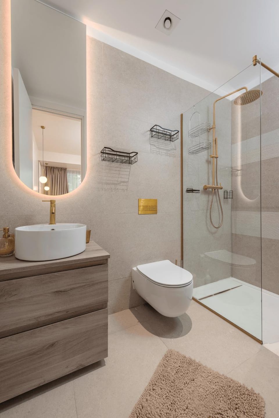 Shower, Toilet, Bathroom, towels