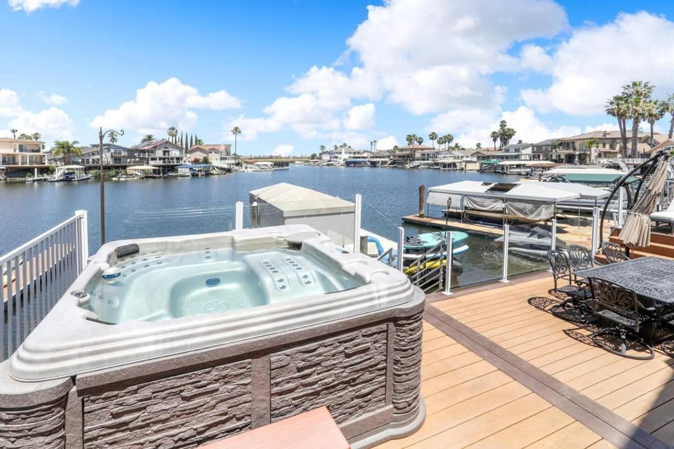 Activities, Hot Tub, River view