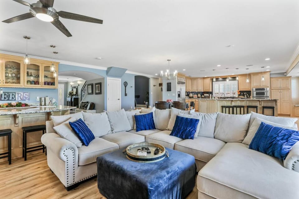 Living room, Seating area, minibar