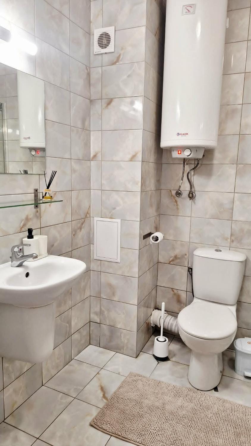 Toilet, Bathroom