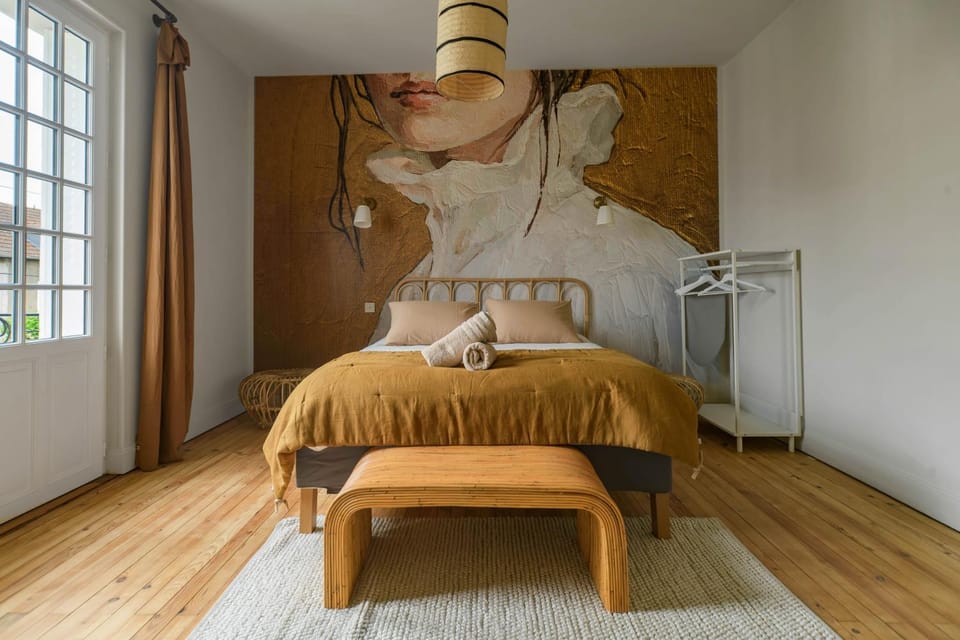 Bed, Photo of the whole room, Bedroom