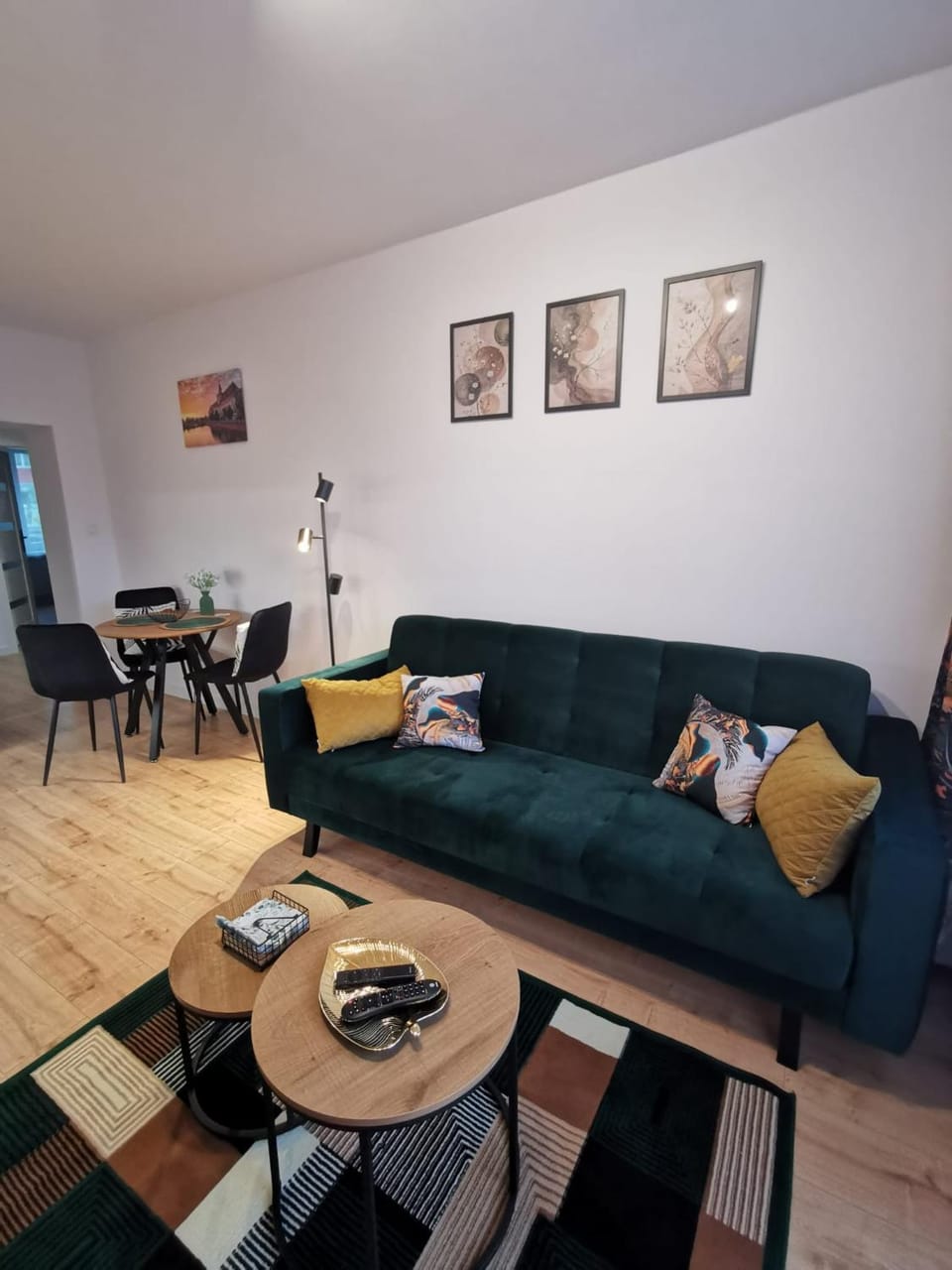 Green Center Apartment in Wroclaw