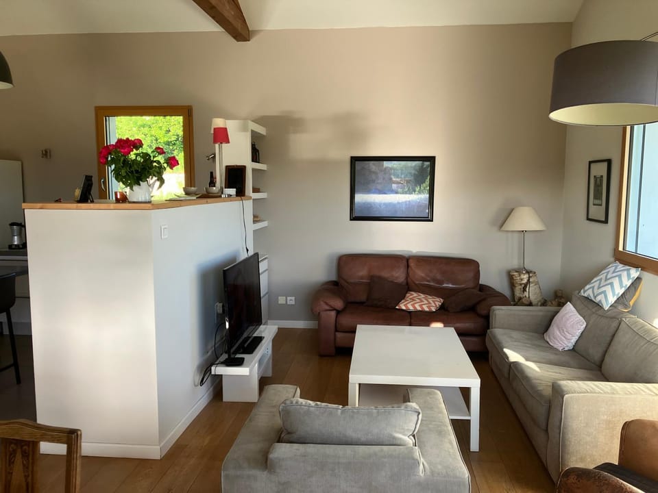 Maison Contemporaine House in Auvergne-Rhône-Alpes